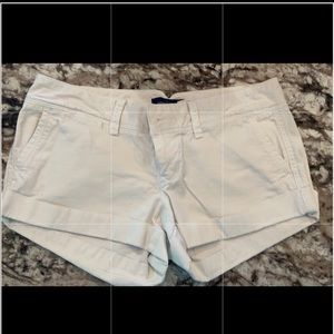 American Eagle White shorts